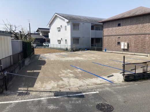 野見山町1丁目駐車場