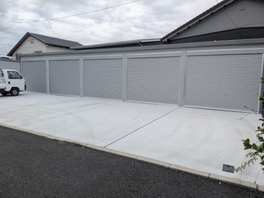 細川町長原ガレージ