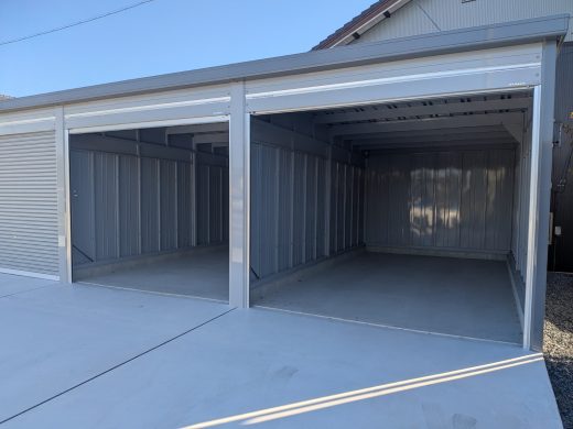 細川町長原ガレージ